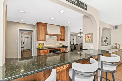 5246 N Kent Ave, Whitefish Bay, WI 53217 - Photo 12