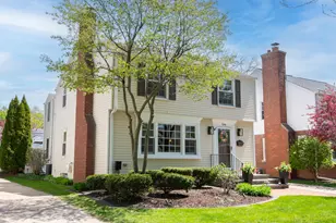5246 N Kent Ave, Whitefish Bay, WI 53217 - Photo 2
