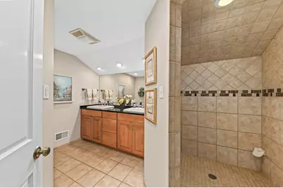5246 N Kent Ave, Whitefish Bay, WI 53217 - Photo 22
