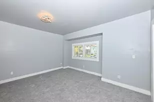 3052 N 40th St, Milwaukee, WI 53210 - Photo 6
