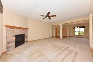 1800 Aster St, Port Washington, WI 53074 - Photo 16