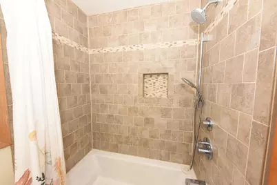 10232 N Greenview Dr, Mequon, WI 53092 - Photo 28