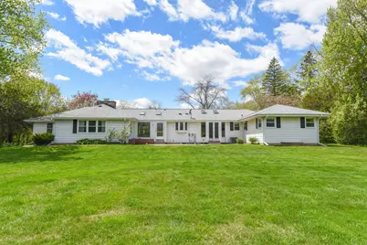 10232 N Greenview Dr, Mequon, WI 53092 - Photo 30