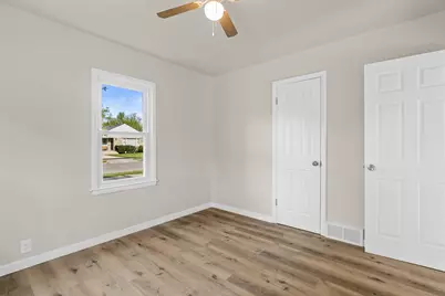 4430 W Glendale Ave, Milwaukee, WI 53218 - Photo 6