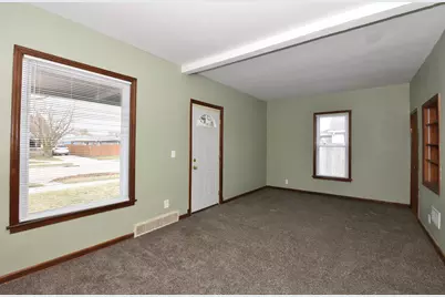 3209  Charles St, Racine, WI 53402 - Photo 2