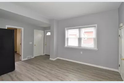 3209  Charles St, Racine, WI 53402 - Photo 12