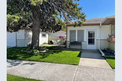 2821  Green St, Racine, WI 53402 - Photo 36