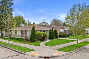 2821 Green St, Racine, WI 53402 - Photo 30