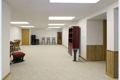 9432 W Stanford Ct, Mequon, WI 53097 - Photo 20