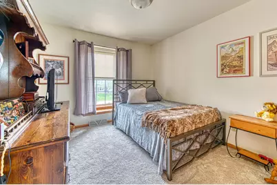 504 N 6th St, Racine, WI 53185 - Photo 14