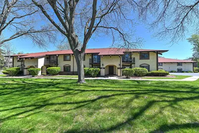 N82W13500  Fond Du Lac Ave #A203, Menomonee Falls, WI 53051 - Photo 2
