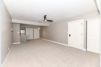 N82W13500  Fond Du Lac Ave #A203, Menomonee Falls, WI 53051 - Photo 6