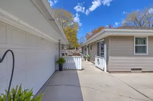 3718 S 12th Pl, Sheboygan, WI 53081 - Photo 28
