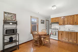 733 S 101st St, West Allis, WI 53214 - Photo 18