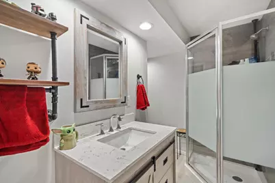 733 S 101st St, West Allis, WI 53214 - Photo 24