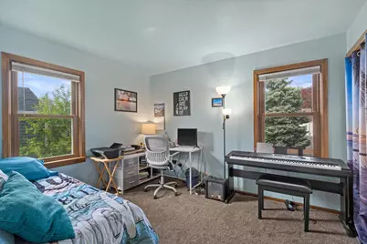 733 S 101st St, West Allis, WI 53214 - Photo 16