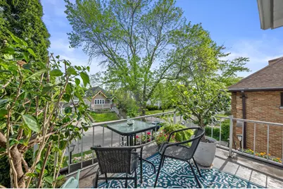 2016 E Newton Ave, Shorewood, WI 53211 - Photo 6