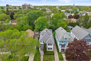 2016 E Newton Ave, Shorewood, WI 53211 - Photo 50