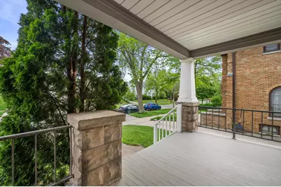 2016 E Newton Ave #2018, Shorewood, WI 53211 - Photo 40