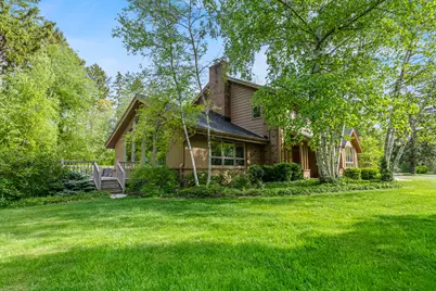 921 W Green Tree Rd, River Hills, WI 53217 - Photo 54