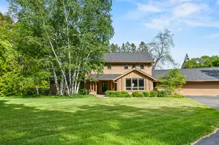 921 W Green Tree Rd, River Hills, WI 53217 - Photo 60