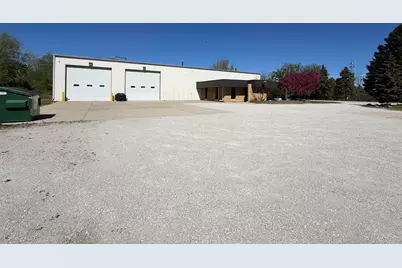 2415  St. Ritas Rd, Racine, WI 53402 - Photo 4