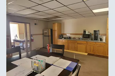 2415  St. Ritas Rd, Racine, WI 53402 - Photo 10
