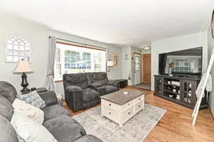 4131 N 93rd St, Wauwatosa, WI 53222 - Photo 4