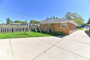 4131 N 93rd St, Wauwatosa, WI 53222 - Photo 24