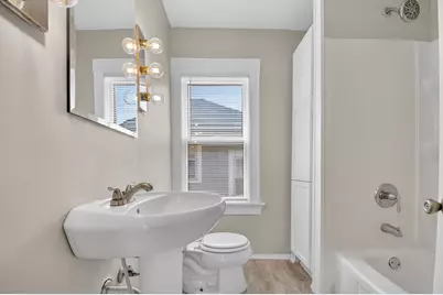 901  Grove Ave, Racine, WI 53405 - Photo 22