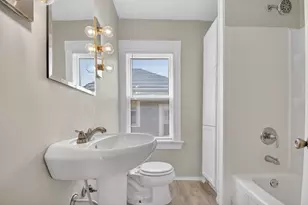 901 Grove Ave, Racine, WI 53405 - Photo 22