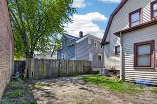 901 Grove Ave, Racine, WI 53405 - Photo 28