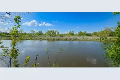 325 W Park St, Silver Lake, WI 53170 - Photo 2