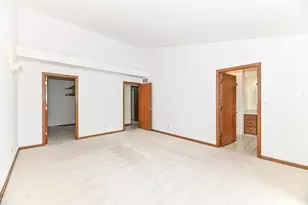 12405 W North Ln, New Berlin, WI 53151 - Photo 20