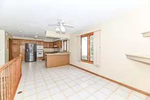 12405 W North Ln, New Berlin, WI 53151 - Photo 10