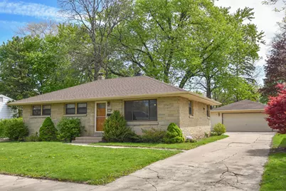 2964 S 104th St, West Allis, WI 53227 - Photo 14