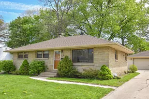 2964 S 104th St, West Allis, WI 53227 - Photo 1