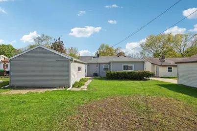 6532 W Euclid Ave, Milwaukee, WI 53219 - Photo 6