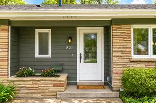 821 W Montclaire Ave, Glendale, WI 53217 - Photo 16