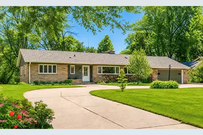 821 W Montclaire Ave, Glendale, WI 53217 - Photo 1