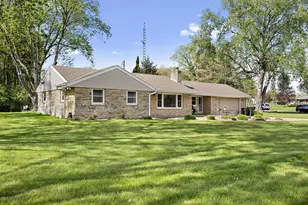 12610 W St Marys Dr, New Berlin, WI 53151 - Photo 22