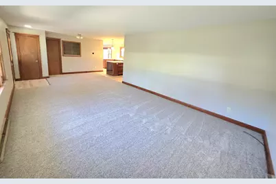 2532 S Seymour Pl, West Allis, WI 53227 - Photo 16