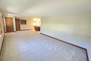 2532 S Seymour Pl, West Allis, WI 53227 - Photo 16
