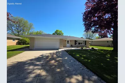 2532 S Seymour Pl, West Allis, WI 53227 - Photo 2