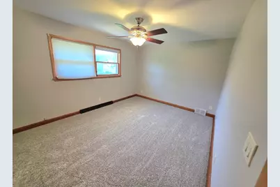 2532 S Seymour Pl, West Allis, WI 53227 - Photo 20