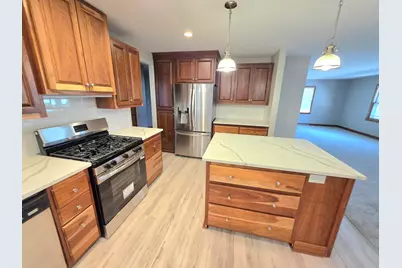 2532 S Seymour Pl, West Allis, WI 53227 - Photo 14