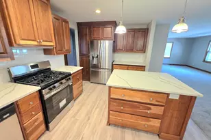 2532 S Seymour Pl, West Allis, WI 53227 - Photo 14