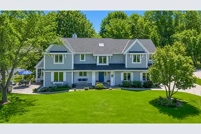 N23W28221  Beach Park Cir, Delafield, WI 53072 - Photo 1