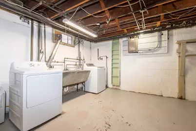 4119 N Woodburn St #4121, Shorewood, WI 53211 - Photo 32