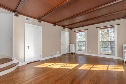 4119 N Woodburn St #4121, Shorewood, WI 53211 - Photo 2
